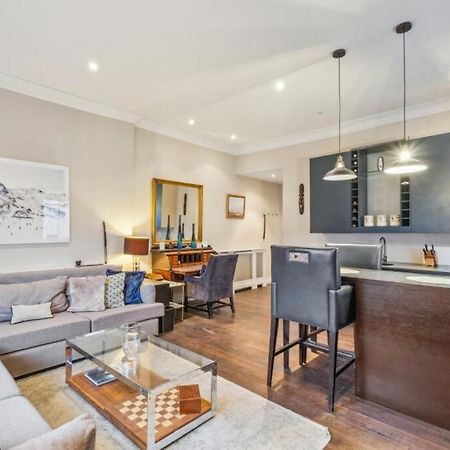 Charming And Full Of Character Apartment London Luaran gambar