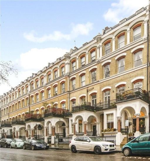 Charming And Full Of Character Apartment London Luaran gambar